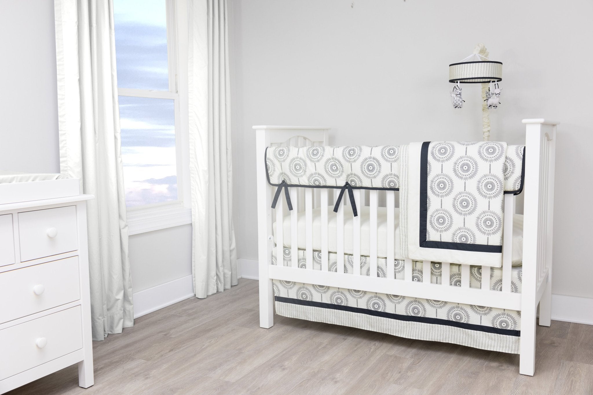 Cream nursery outlet bedding